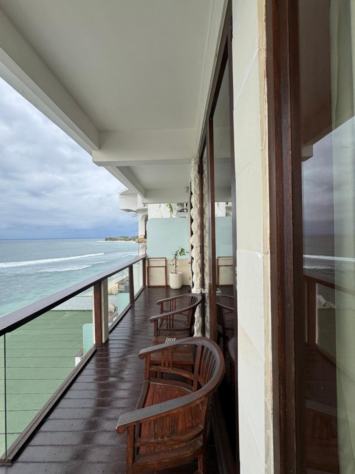 Bale Bingin Beachfront Stay Uluwatu Værelse billede